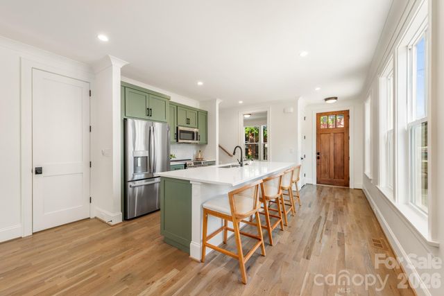 530 Campus Street, Charlotte, NC 28216