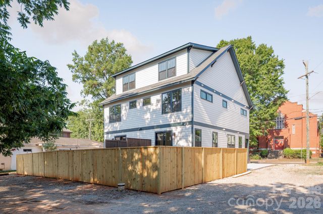 530 Campus Street, Charlotte, NC 28216