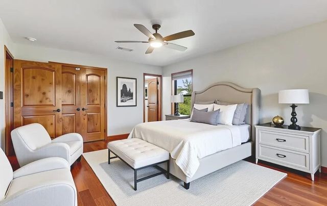 606 E College ST, Llano, TX 78643