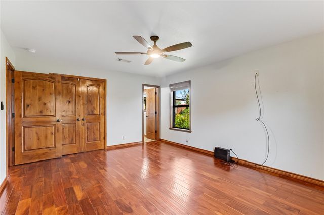 606 E College ST, Llano, TX 78643