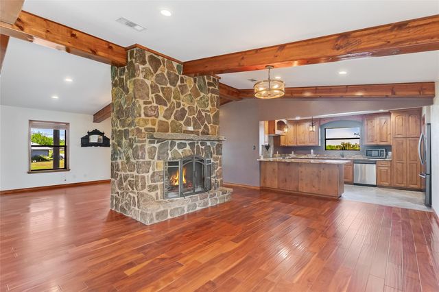 606 E College ST, Llano, TX 78643