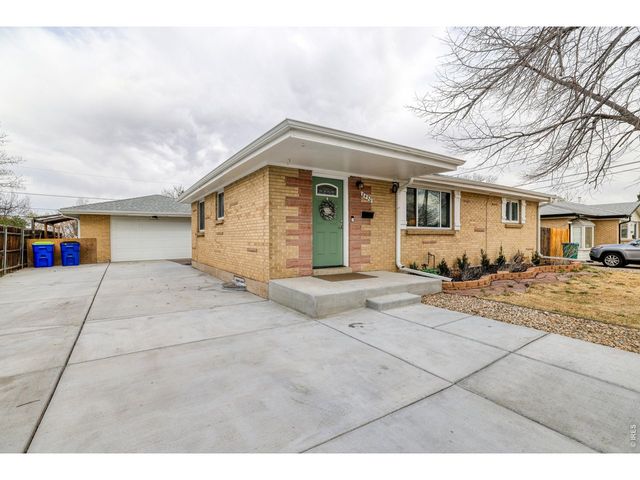 8430 Dawson Dr, Denver, CO 80229