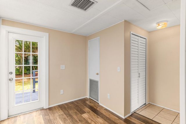 68 Angelo Ln, St Augustine, FL 32086