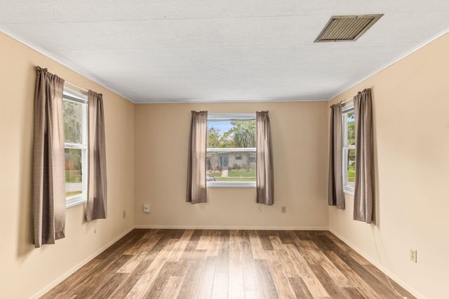 68 Angelo Ln, St Augustine, FL 32086