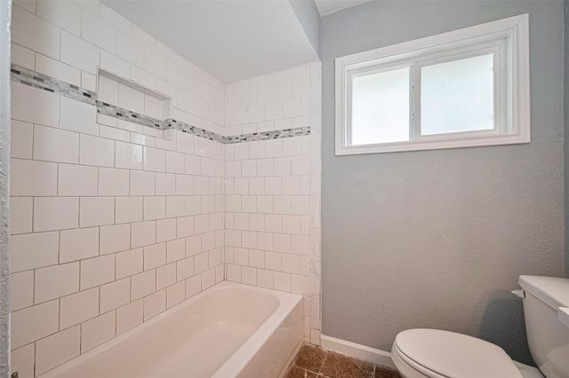 10659 Hazelhurst Drive, Houston, TX 77043