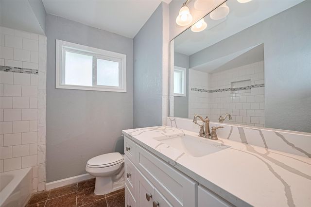 10659 Hazelhurst Drive, Houston, TX 77043