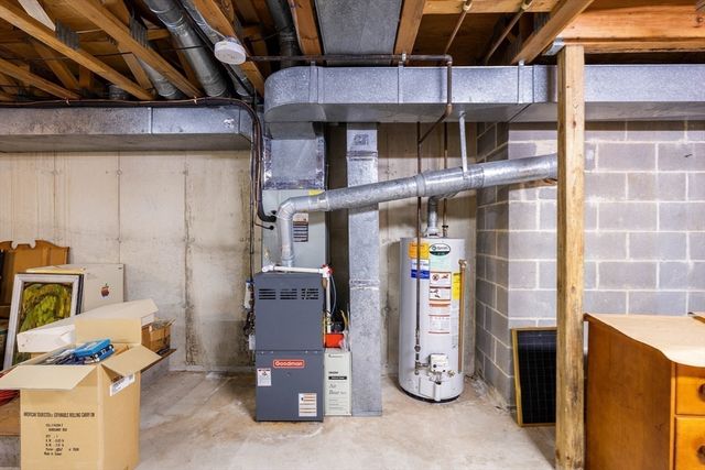 15 B Castle Hill Rd. B, Agawam, MA 01001