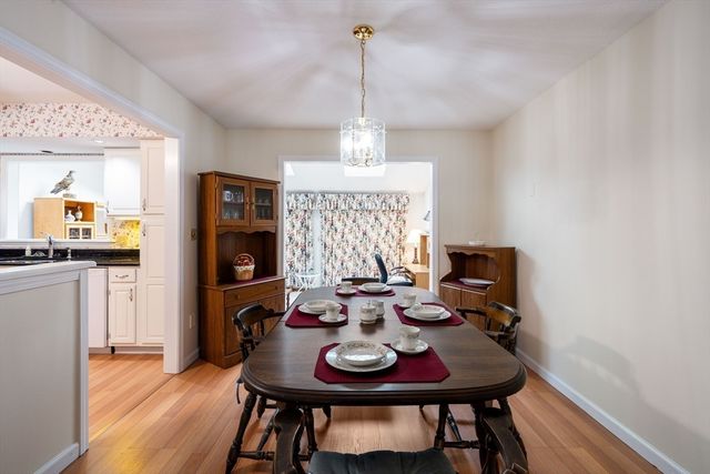 15 B Castle Hill Rd. B, Agawam, MA 01001