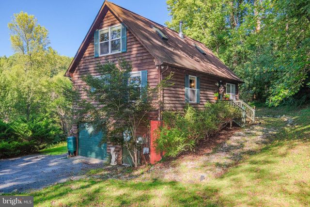 367 NORTHERN SPY DR, Linden, VA 22642