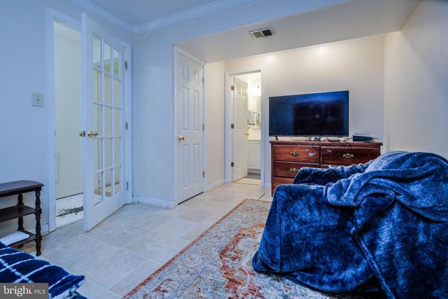 367 NORTHERN SPY DR, Linden, VA 22642