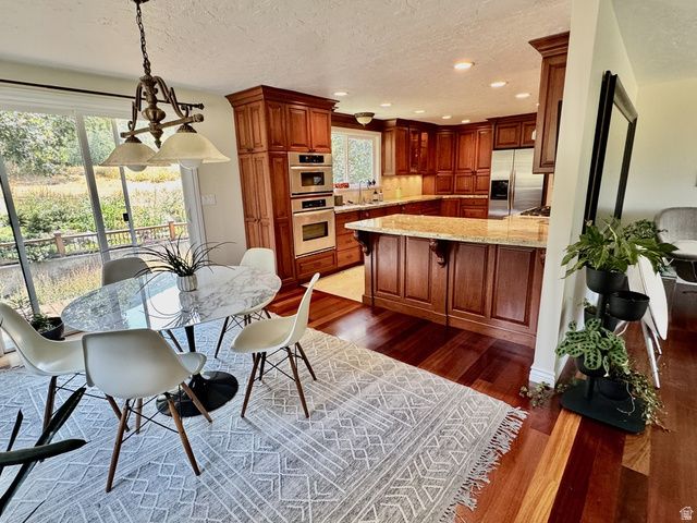 535 E POWELL AVE, Centerville, UT 84014
