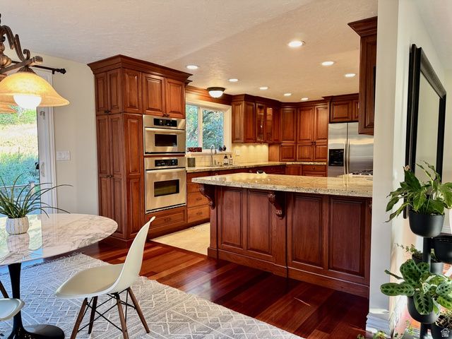 535 E POWELL AVE, Centerville, UT 84014