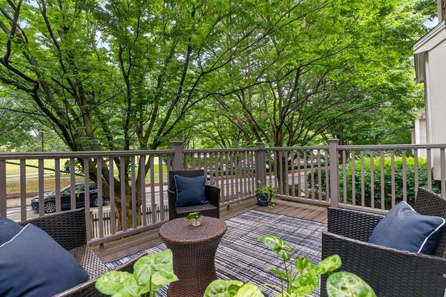 89 Boylston St 89, Boston, MA 02130