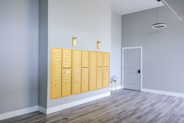 7250 N Western Avenue 306, Chicago, IL 60645