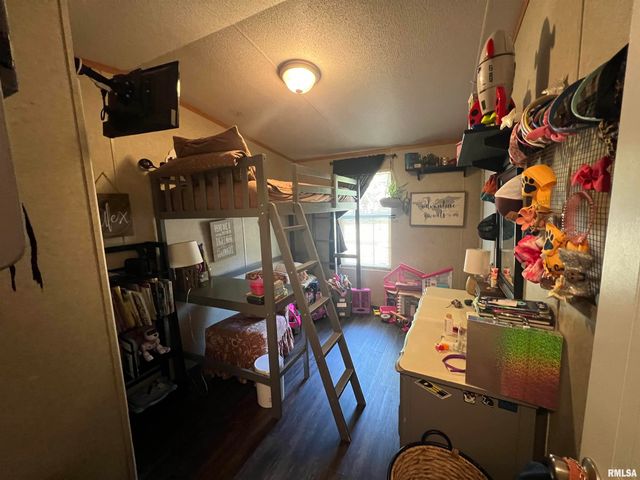 9549 Johns Lane, Marion, IL 62959