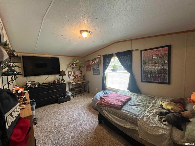 9549 Johns Lane, Marion, IL 62959