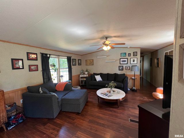 9549 Johns Lane, Marion, IL 62959