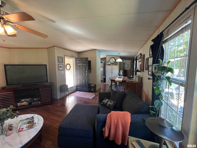 9549 Johns Lane, Marion, IL 62959