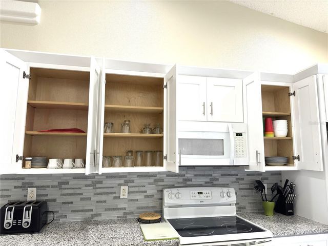 16724 ROLLING GREEN DRIVE, Clermont, FL 34714