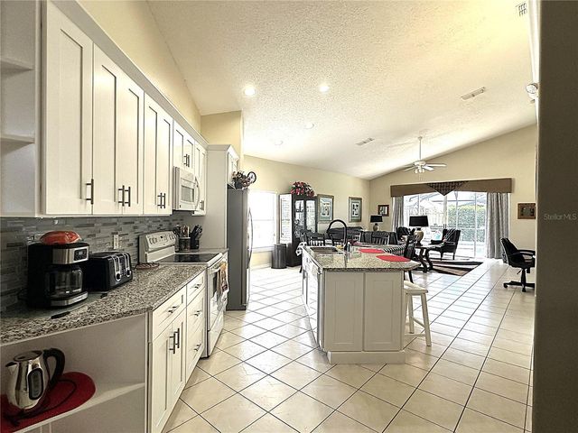 16724 ROLLING GREEN DRIVE, Clermont, FL 34714