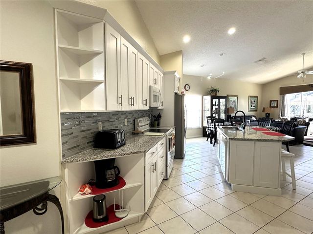 16724 ROLLING GREEN DRIVE, Clermont, FL 34714