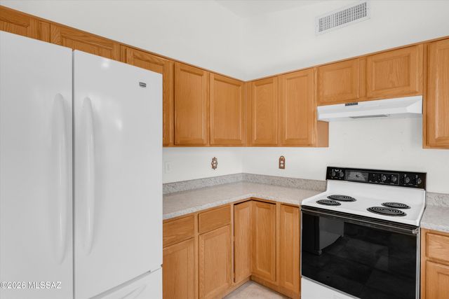 2561 W Camino Del Deseo, Tucson, AZ 85742