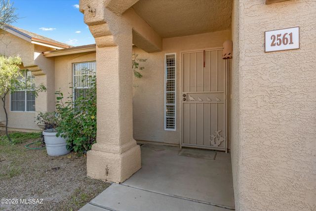 2561 W Camino Del Deseo, Tucson, AZ 85742