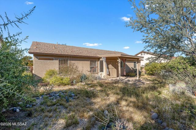 2561 W Camino Del Deseo, Tucson, AZ 85742