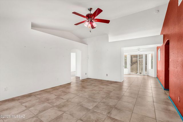 2561 W Camino Del Deseo, Tucson, AZ 85742