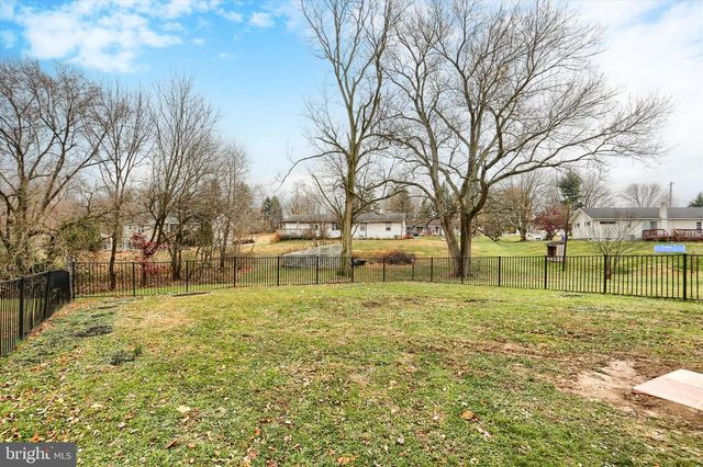 127 SPRING RD, Dillsburg, PA 17019