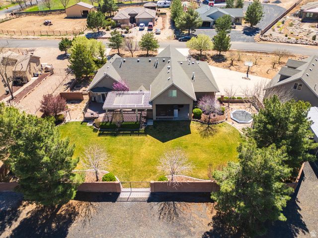 346 W CANYON TRAILS DR, Dammeron Valley, UT 84783