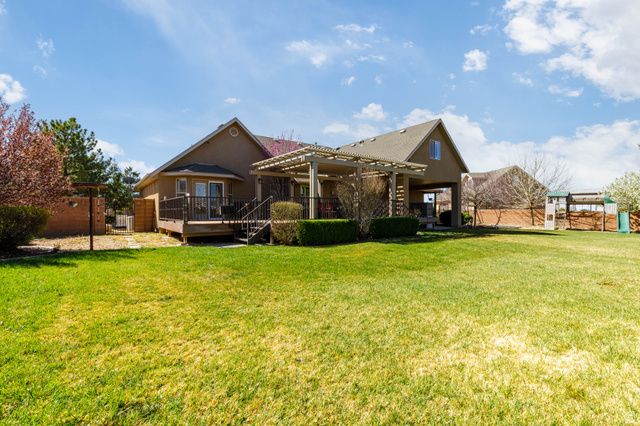 346 W CANYON TRAILS DR, Dammeron Valley, UT 84783