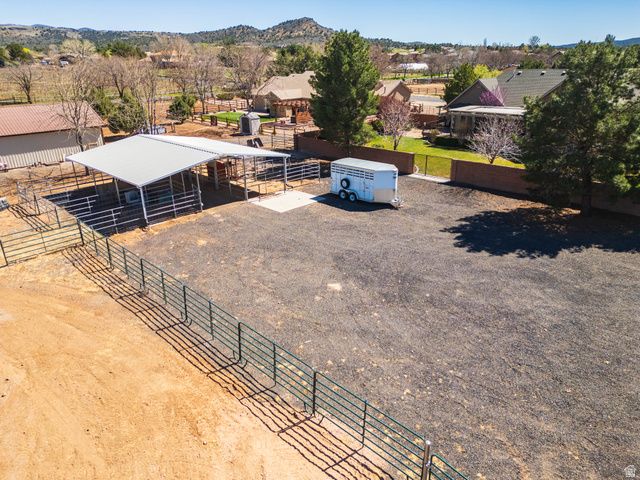 346 W CANYON TRAILS DR, Dammeron Valley, UT 84783
