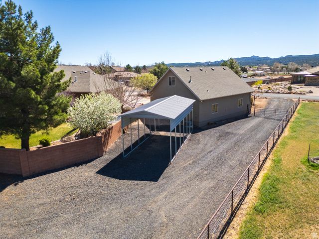 346 W CANYON TRAILS DR, Dammeron Valley, UT 84783