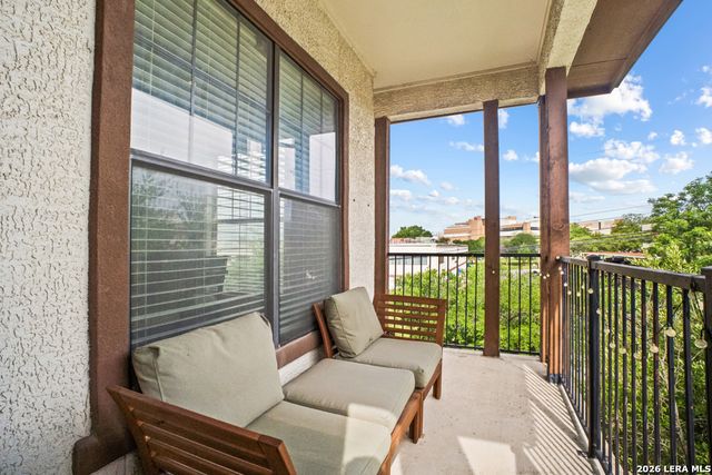 7342 Oak Manor Dr Apt 1302, San Antonio, TX 78229