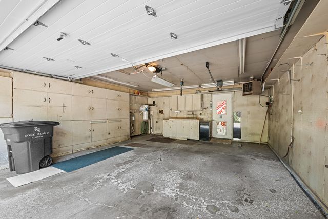 1511 21st Avenue 6, Rock Island, IL 61201