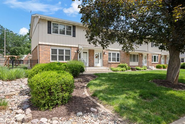 1511 21st Avenue 6, Rock Island, IL 61201