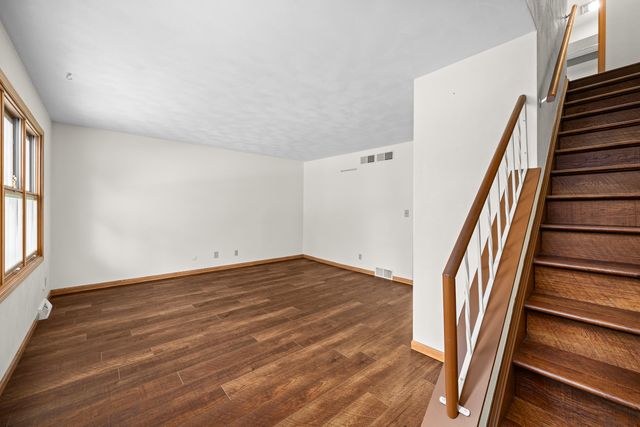1511 21st Avenue 6, Rock Island, IL 61201