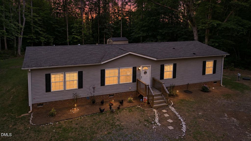 172 Sourwood Lane, Hurdle Mills, NC 27541