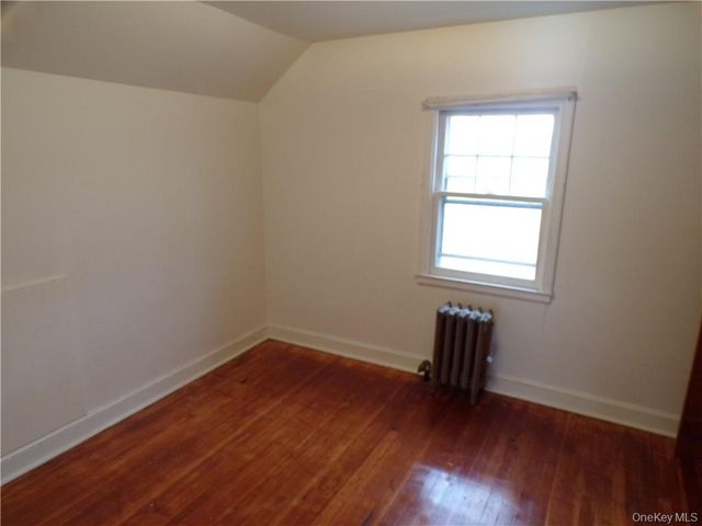 2 Mertes Lane, New Windsor, NY 12553