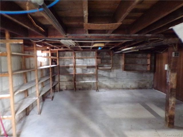 2 Mertes Lane, New Windsor, NY 12553