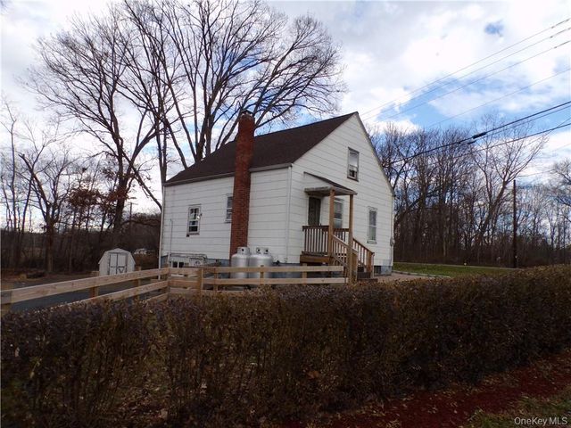 2 Mertes Lane, New Windsor, NY 12553