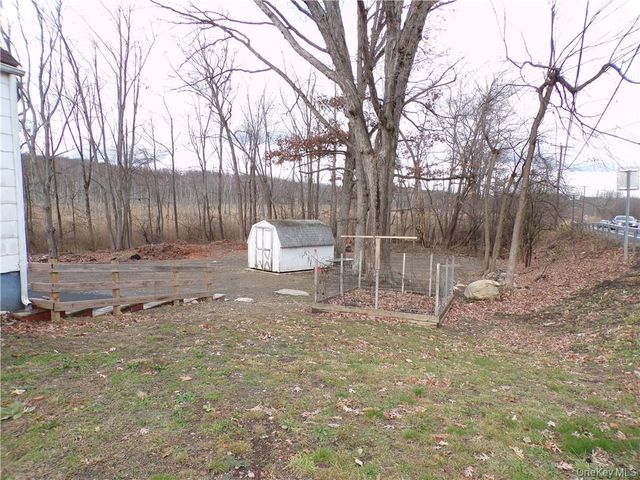 2 Mertes Lane, New Windsor, NY 12553