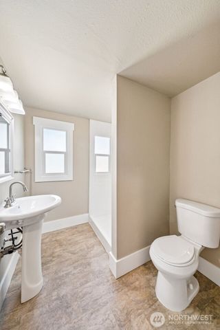 1306 Main Street, Sumner, WA 98390