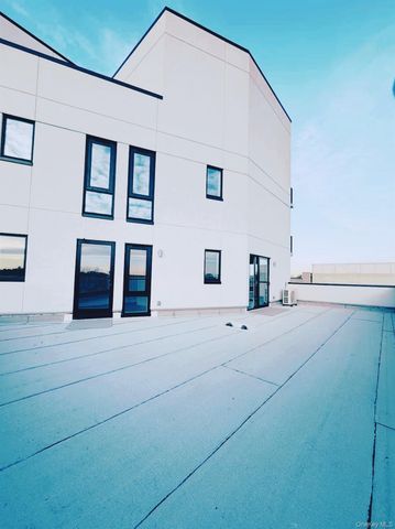 150-02 Northern Boulevard 3E, Flushing, NY 11354