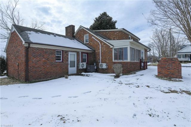 1717 Eastwood Avenue, Greensboro, NC 27401