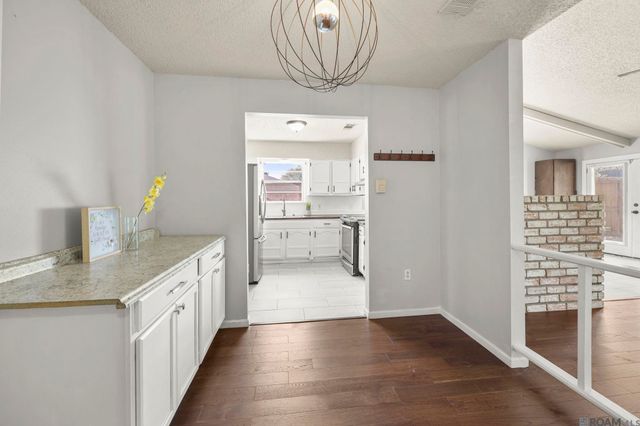 13964 Chalmette Ave, Baton Rouge, LA 70810