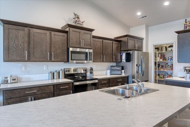 5711 S Lancer Rd, Spokane, WA 99224
