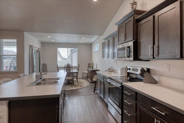 5711 S Lancer Rd, Spokane, WA 99224