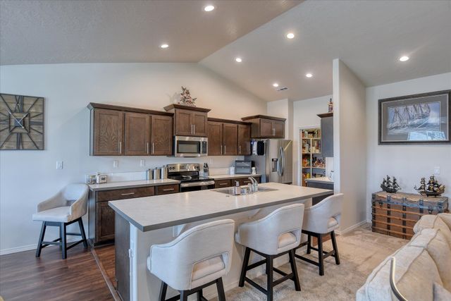 5711 S Lancer Rd, Spokane, WA 99224